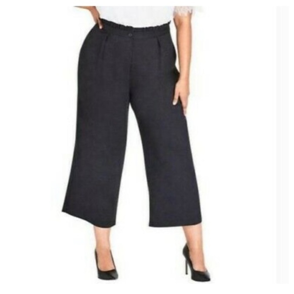 3/15$ City chic crop pants size L